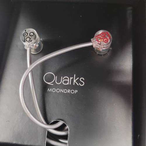 水月雨 Quarks 入耳式有線耳機全新