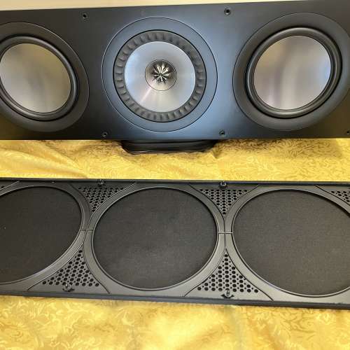 KEF  Q600C 中置喇叭 90%新淨