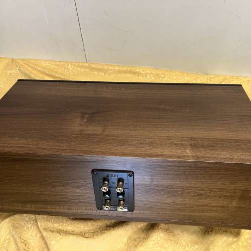 KEF  Q600C 中置喇叭 90%新淨
