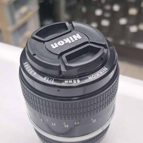 NIKON 85MM F1.8 NON Ai MOUNT