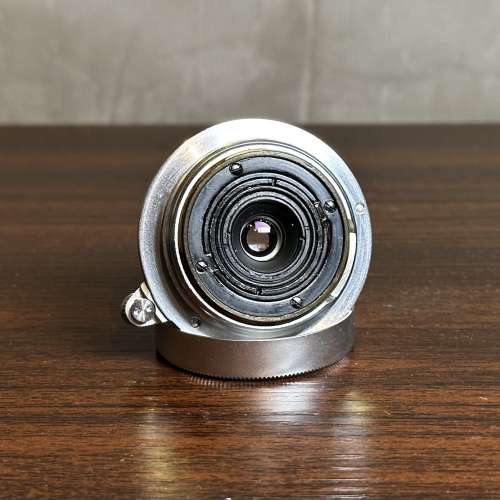 靚仔** Leica Summaron 28mm f/5.6 螺口鏡頭 (L39) 連 28mm 取景器 及 遮光罩