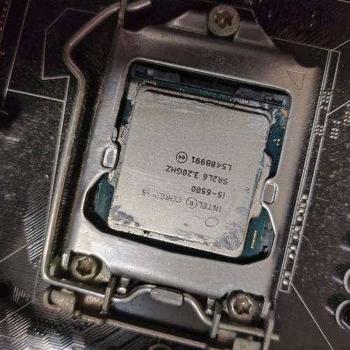 4G X4 ddr 4, i5 6500系連Geforce Gtx770