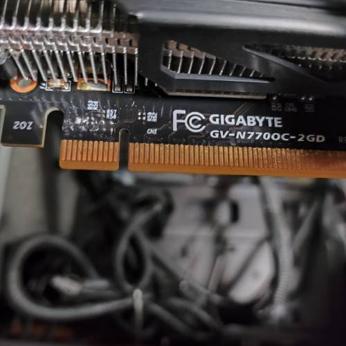 4G X4 ddr 4, i5 6500系連Geforce Gtx770