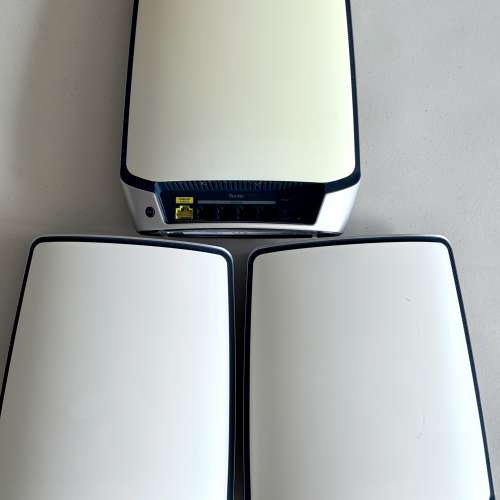 NETGEAR orbi Tri-bank Mesh RBK853 AX6000
