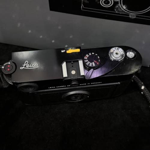 Leica MP Black