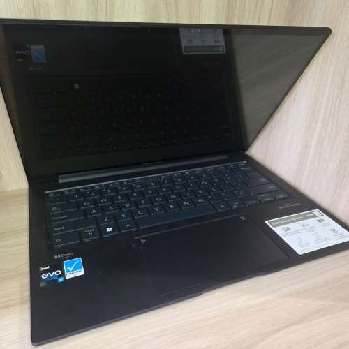 ASUS Zenbook 14X OLED（Q420V）