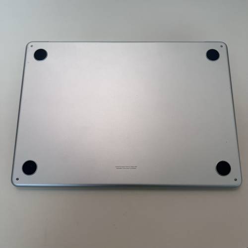 Macbook Air  M2 13&rdquo;2022年/24GB /512GB/電池🔋健康值98%/ 有盒/銀色
