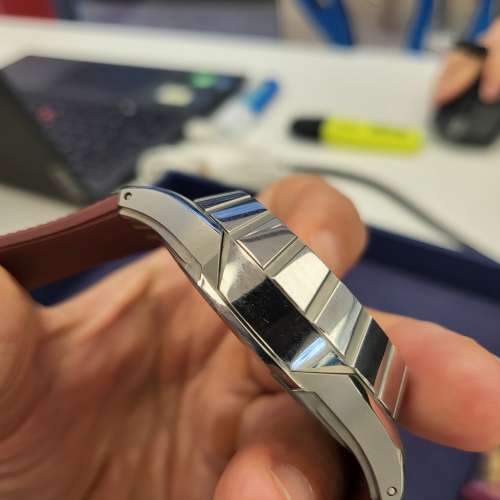 Swatch Flymagic （型號：YHS101S） 限定版本