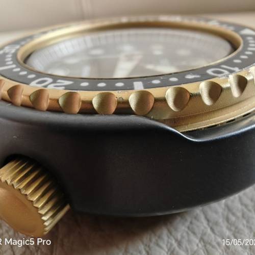 Seiko 1978金吞復刻石英1000M