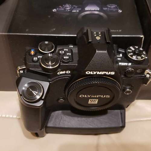 Olympus OM-D E-M5 Mark II 連兩鏡 全套