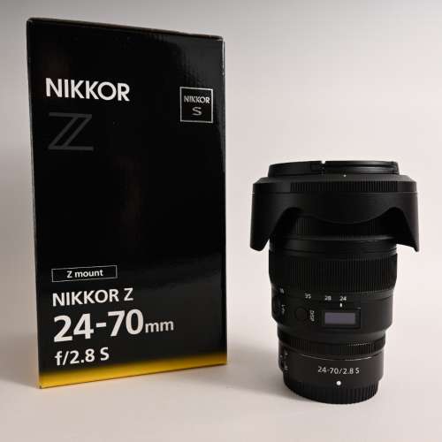 水貨要俾幾千檢查費平放 nikon z 24-70 2.8