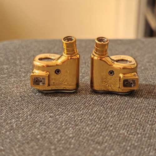 FiR Audio Xenon 6 (XE6) 無花崩 狀態良好 聲音正常