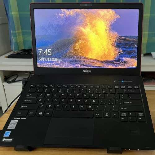 代友出售 Fujitsu LIFEBOOK S904日系 (Intel i7 CPU) 13.3吋超高清 紅色筆記型電腦...