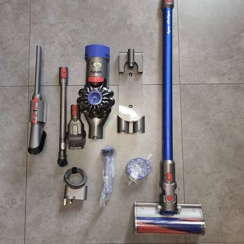 Dyson V8 Fluffy Pro Cordless Vacuum Cleaner 無線吸塵機 (新換電, 已清潔)