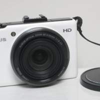 Olympus 白色  XZ-1