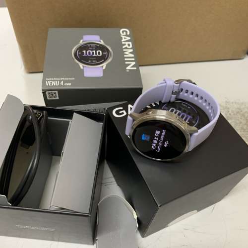 99%New Venu 4 41mm Silver with Periwinkle Silicon 010-03013-41