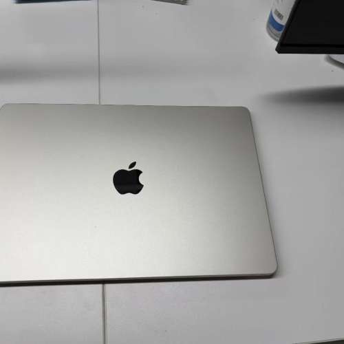 2025款MacBook Air 15寸，港版M4芯片,16G+512G星光色，香港購買原裝正品