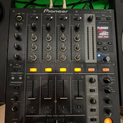 經典 4-Ch Pioneer DJM-700 Professional Mixer專業 DJ 混音器（功能正常 / 通電完美...