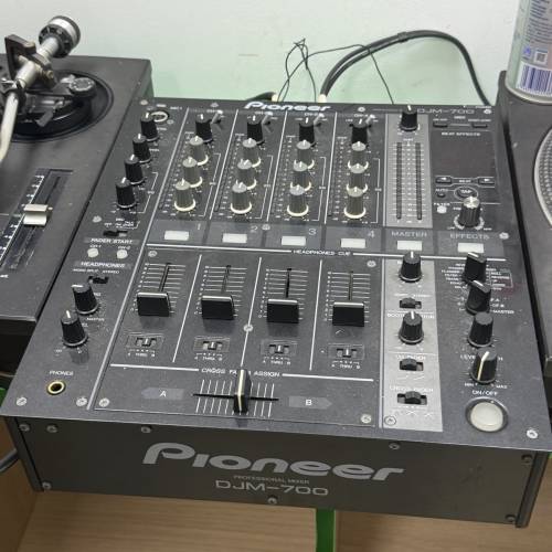 經典 4-Ch Pioneer DJM-700 Professional Mixer專業 DJ 混音器（功能正常 / 通電完美...