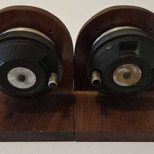 美國製 JBL 2402H Bullet ULTRA-HIGH FREQUENCY DRIVER 一對,跟花梨木座