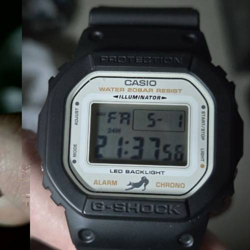 Casio Kuro Shiba 柴犬 DW-5600SHB-1JR