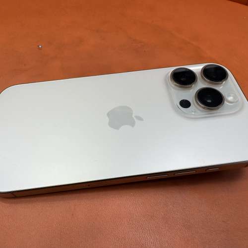 95%New iPhone 16 Pro 512GB 金色 香港行貨 有配件 自用首選超值