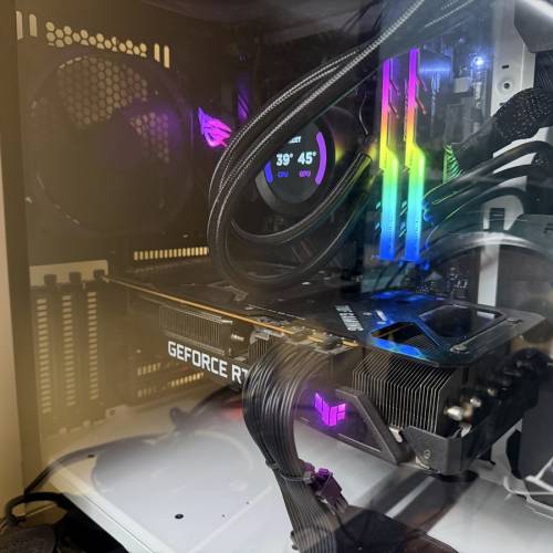 Asus RTX3080TI R7 5800X 32GB 3TB 白色 電競電腦主機