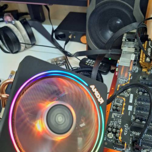 AMD Wraith Prism 幽靈散熱器