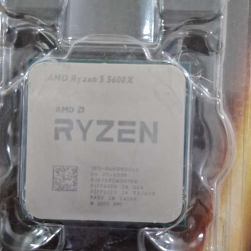 AMD Ryzen 5 5600X + Gigabyte  B550 AORUS 主機板