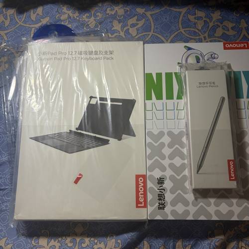 Lenovo 小新平板12.7&rdquo; 8+128GB 跟原廠lenovo keyboard+筆+2隻遊戲手掣 +128GB SD ...