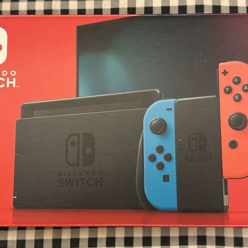 Switch 1 任天堂遊戲機套裝 行貨 99%新 非常少用和新淨 只機背有輕微使用痕跡 當時...