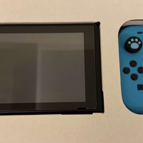 Switch 1 任天堂遊戲機套裝 行貨 99%新 非常少用和新淨 只機背有輕微使用痕跡 當時...