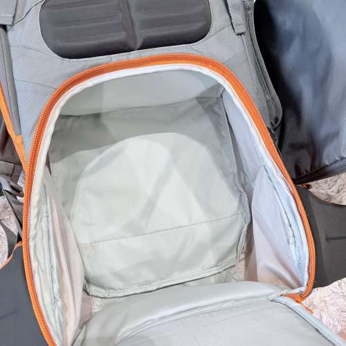 Lowepro Powder Backpack 500 AW &ndash; Grey/Orange 相機背囊