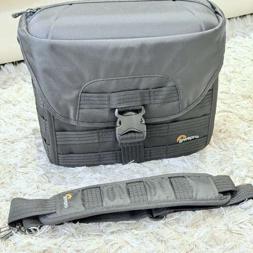 Lowepro ProTactic SH 180 AW 相機肩包