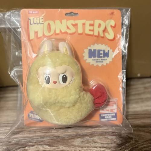 一套兩件LUBUBU POP MART炸蝦耳機包 THE MONSTERS怪味便利店系列 （香港專門店買有...