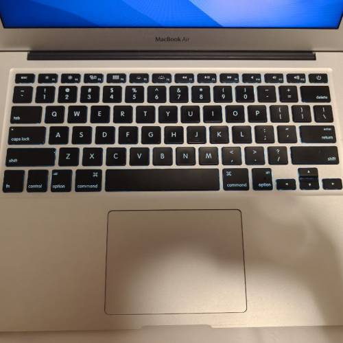 MacBook Air 13" (2017) - 8GB RAM / 256GB SSD (95%+ New, Excellent Condition)