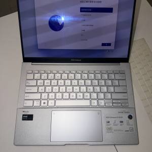 ASUS Zenbook 14 oled