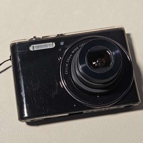 Casio Exilim EX-JE10 (CCD, not CMOS)