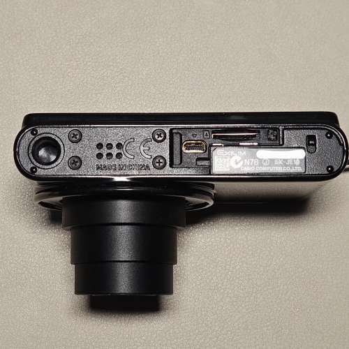 Casio Exilim EX-JE10 (CCD, not CMOS)