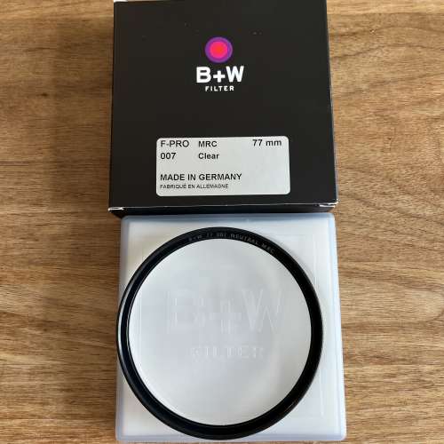 B+W F-PRO MRC 007 Clear filter 77mm