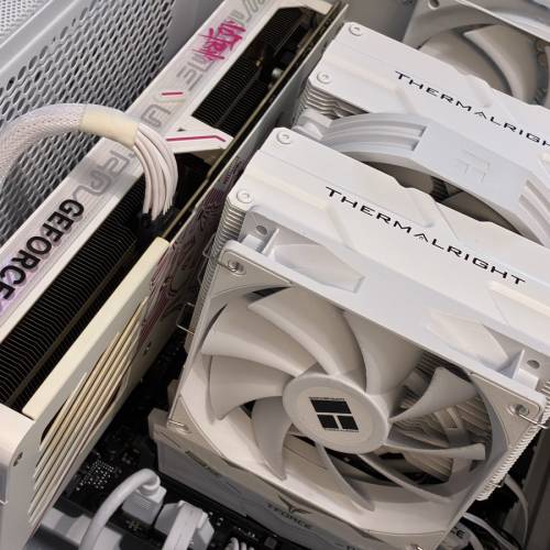 全白電竟主機7800x3d+5070