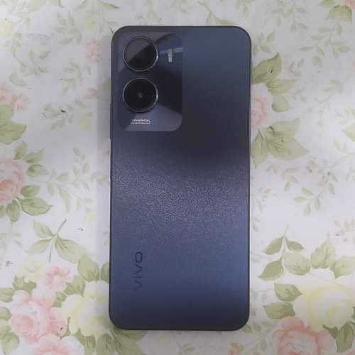 Vivo Y35