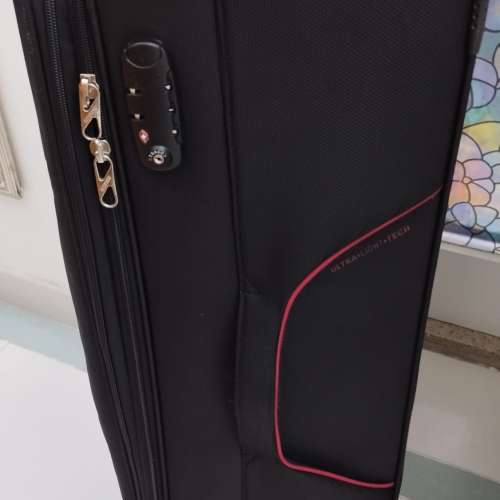 28吋 American tourister 美國旅行家可擴充旅行行李箱喼30kg expandable travel lu...
