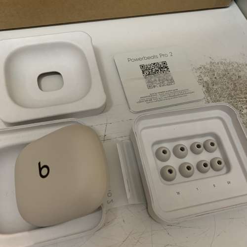 99%New Beats Powerbeats Pro 2 sand 保到28-1-2027