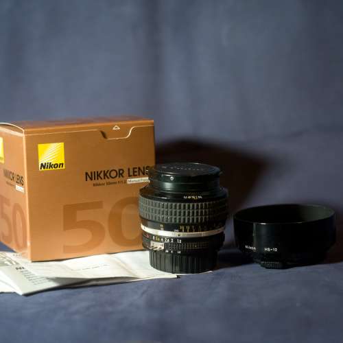 nikon nikkor 50mm f/1.2 ais & HS-12 hood