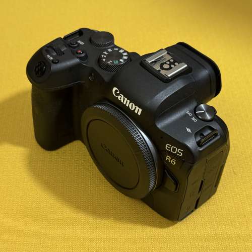 Canon EOS R6