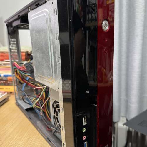 matx機箱連240W電源