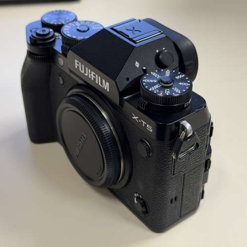 Fujifilm X-T5 body
