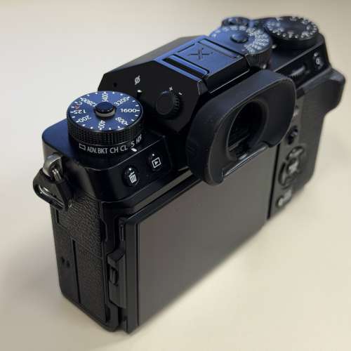 Fujifilm X-T5 body