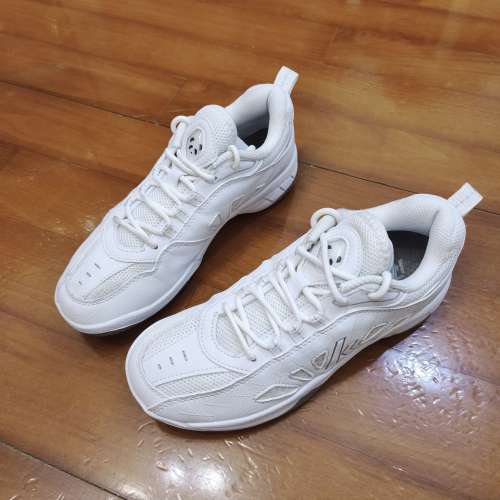 Kawasaki Badminton Shoes, Size 38, 240mm